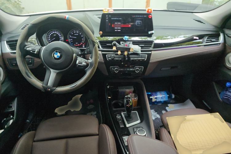 Used BMW X2 2023 sDrive25i M Sport Night Edition Center Console