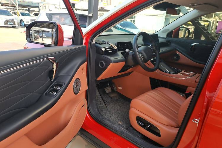 Used AION V 2024 Aion Tyrannosaurus 650 LiDAR Edition