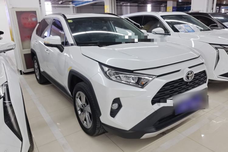Used Toyota RAV4 2021 2.0L CVT Two-Wheel Drive Fashion PLUS Edition
