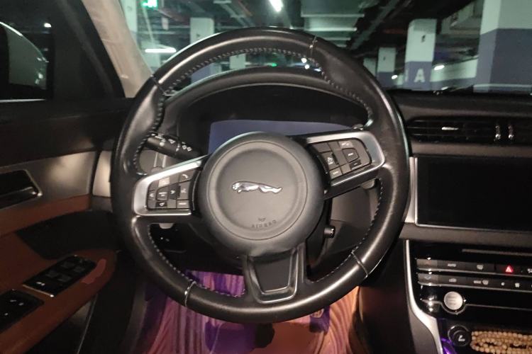 Used Jaguar XFL 2018 XFL 2.0T 250 PS Premium Edition