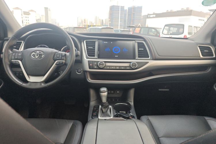 Used Toyota Highlander 2018 2.0T Four-Wheel Drive Prestige Version 7 Seats China V Emission Standard