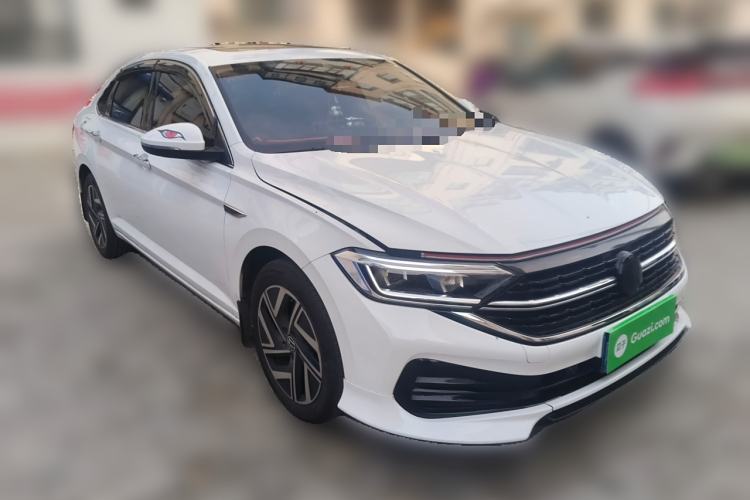 Used Volkswagen Sagitar 2024 300TSI DSG Excellence Edition Front Right 45 Deg