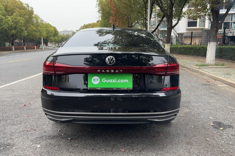 Used Volkswagen Passat 2023 Facelift 330TSI Luxury Edition
