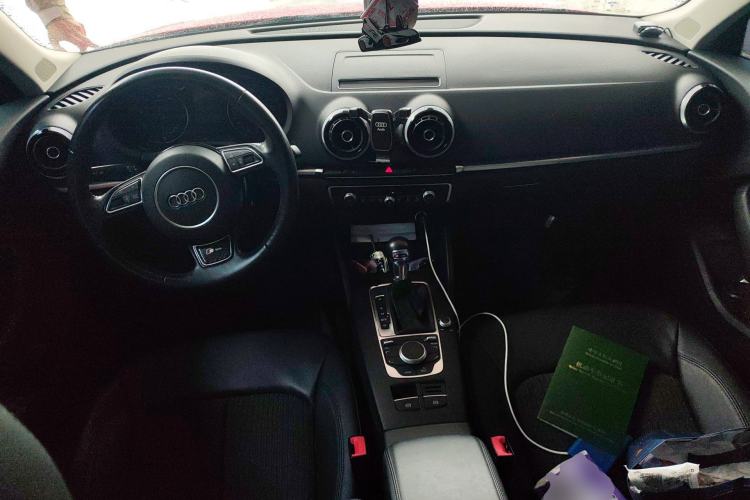 Used Audi A3 2014 Sportback 40 TFSI S line Comfort Model Center Console