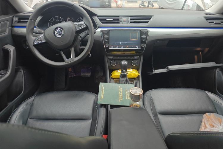 Used Skoda Superb 2016 TSI330 DSG Innovation Edition
