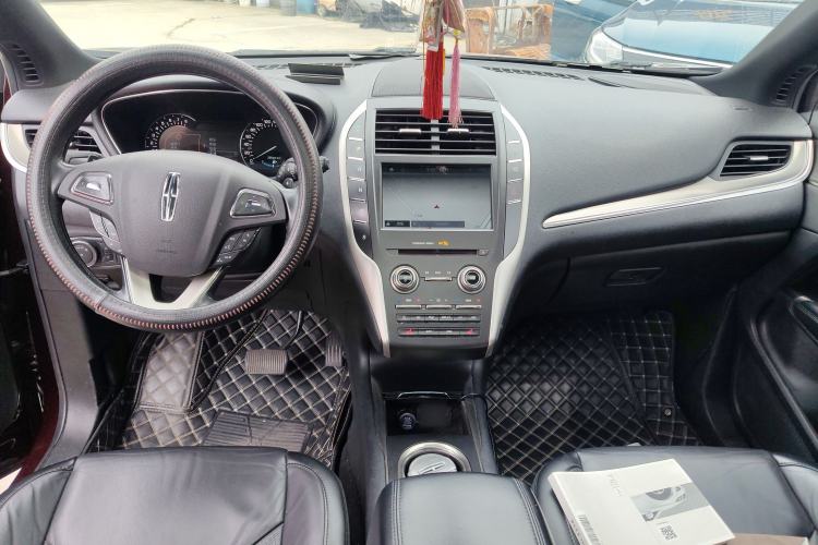 Used Lincoln MKC 2017 2.0T Two-Wheel Drive Deluxe Edition