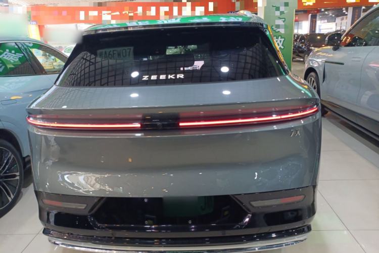 Used Zeekr 7X 2025 100kWh Long-Range All-Wheel Drive Intelligent Driving Version
