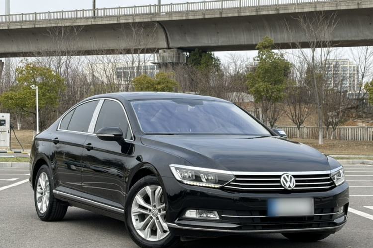 Used Volkswagen Magotan 2019 330TSI DSG Luxury Version China VI Standard