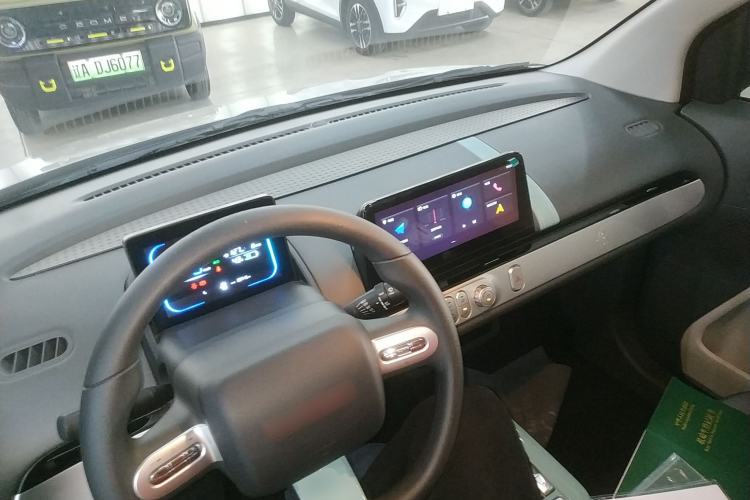 Used CHANGAN NEVO Lumin 2023 301km Honey Dew Edition
