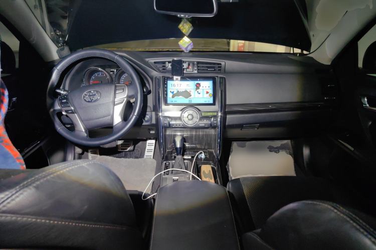 Used Toyota Reiz 2010 2.5V Fashion Elite Edition Center Console