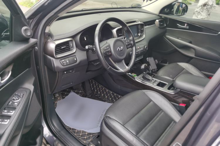 Used Kia Sorento 2015 Sorento L 2.2T Diesel 4WD Elite Edition 7 Seats China IV Standard