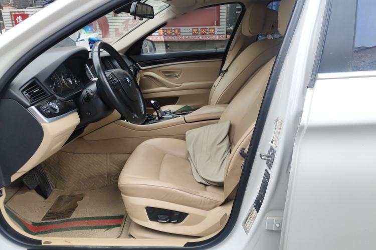 Used BMW 5 Series 2011 523Li Leading Model
