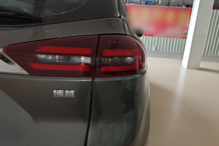 Used Geely Auto Emgrand X7 Sport 2018 1.8TD Automatic Two-Wheel Drive Smart Connect 4G Internet Edition