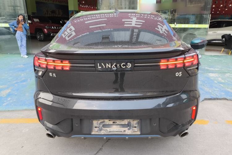 Used Lynk & Co 05 2020 2.0TD Two-Wheel Drive Shine Halo Rear