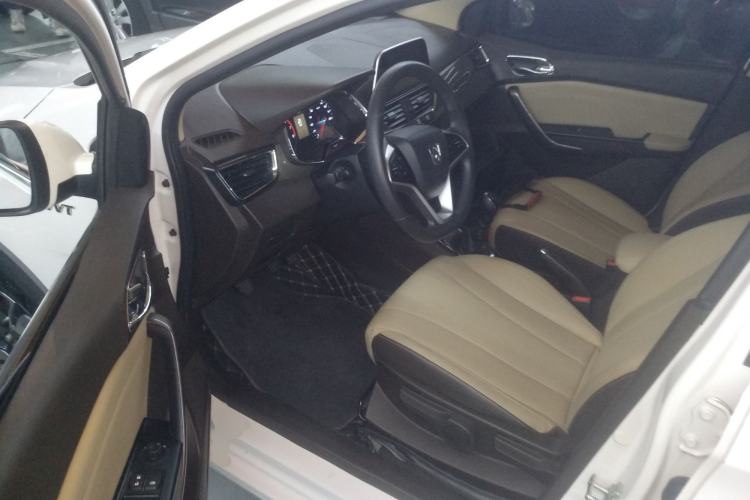 Used Baojun 310W 2017 1.5L Manual Fashion Edition China VI