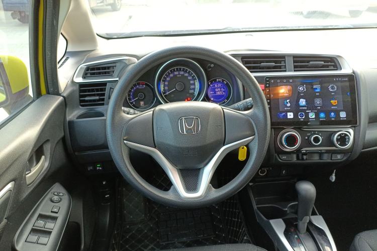 Used Honda Fit 2014 1.5L SE CVT Fashion Model
