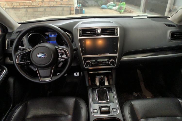 Used Subaru Legacy 2018 2.5i All-Wheel-Drive Prestige Edition EyeSight Center Console