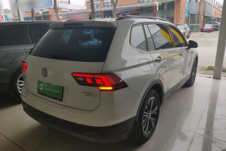 Used Volkswagen Tiguan L 2019 330TSI Automatic Two-Wheel Drive Luxury Edition China VI Standard
