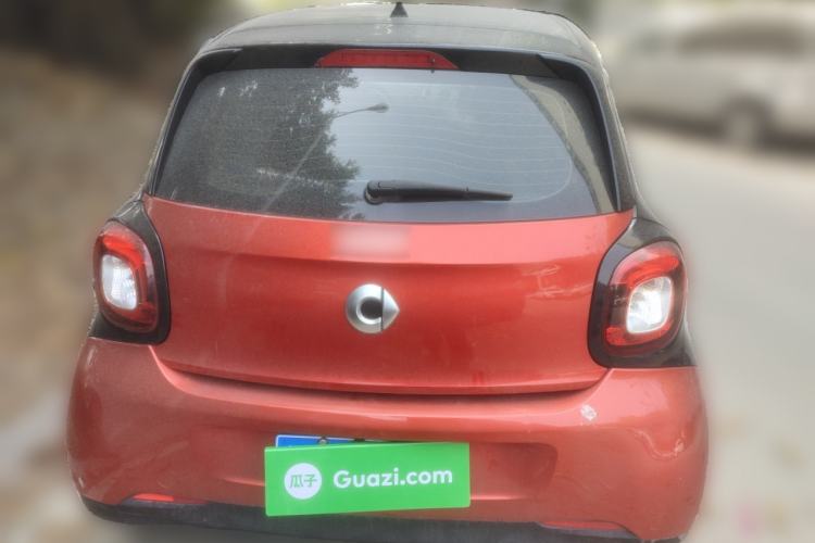 Used smart forfour 2018 1.0L 52 kW Dynamic Edition
