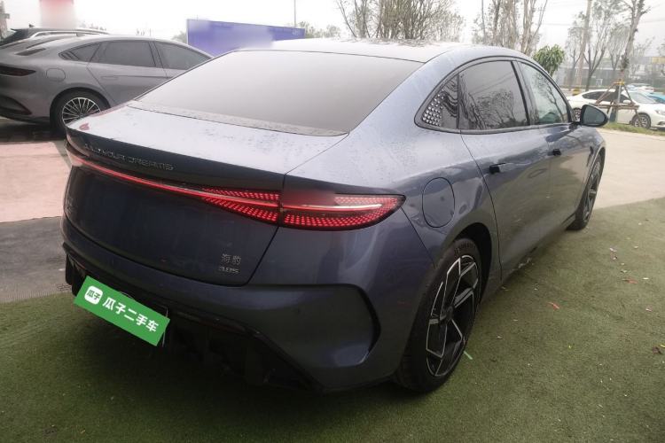 Used BYD Seal 2022 650 km All-Wheel-Drive Performance Version
