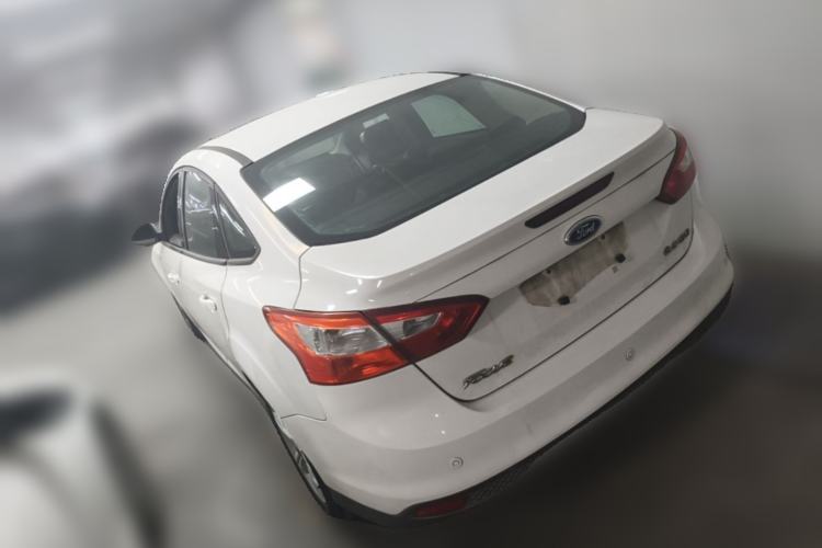 Used Ford Focus 2012 Sedan 1.6L Automatic Fashion Edition