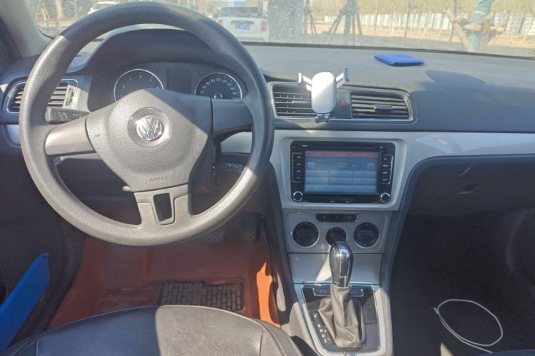 Used Volkswagen Gran Lavida 2013 1.4 TSI Automatic Comfort Model