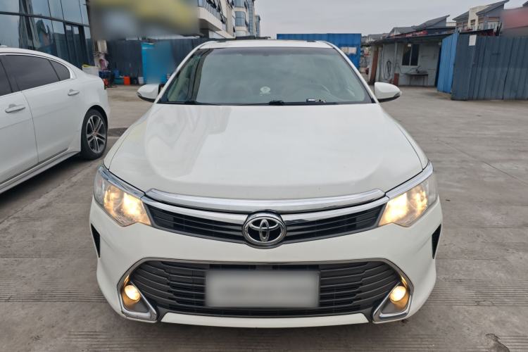 Used Toyota Camry 2015 2.0G Premier Edition Front