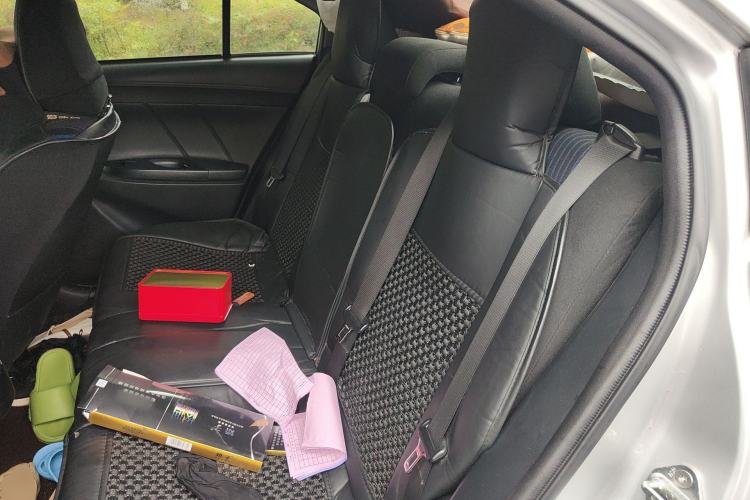 Used Toyota YARiS L Zhi Xiang 2017 1.5G CVT Xuan Dong Skyroof Edition Left Rear Seat