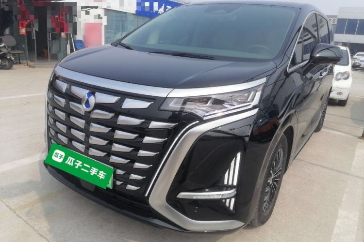 Used Denza D9 2022 DM-i 1040 Prestige Model