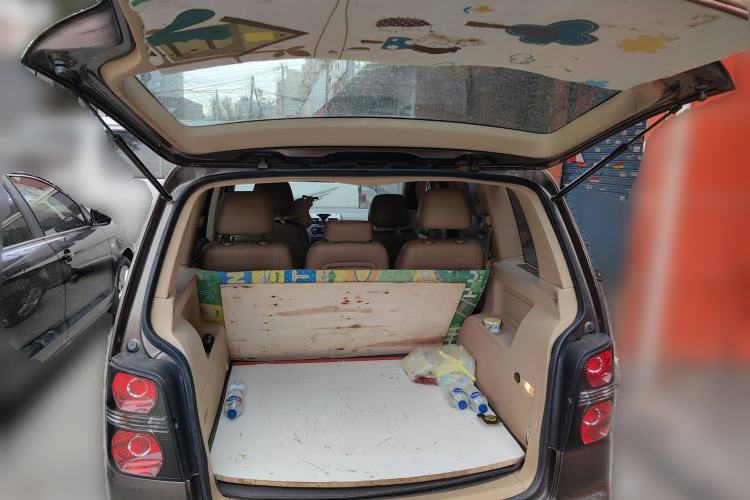 Used Volkswagen Touran 2011 1.4T Manual Zhiya Edition 5 Seats
