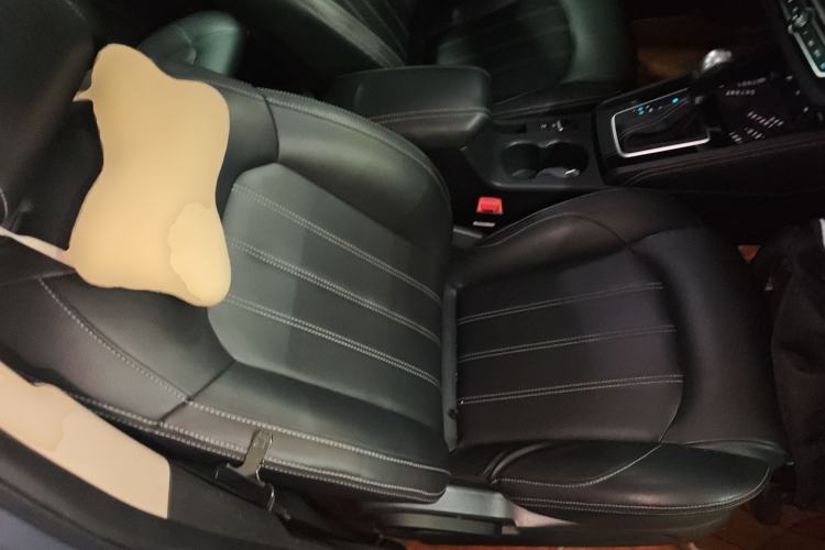 Used BYD Song 2019 1.5TI Automatic Smart Connect Luxe Version Right Front Seat