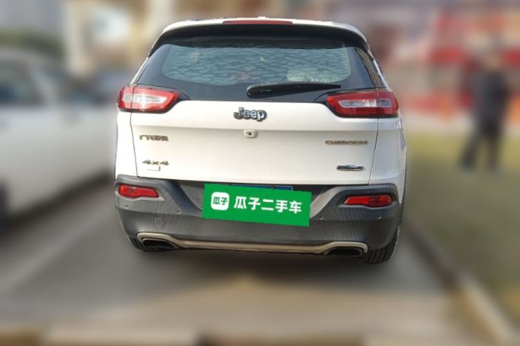 Used Jeep Cherokee 2016 2.4L Professional Smart Version