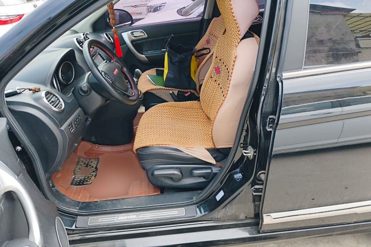 Used Haval H6 2015 Upgraded Model 1.5T Manual Two-Wheel Drive Elite Version Left Front Seat