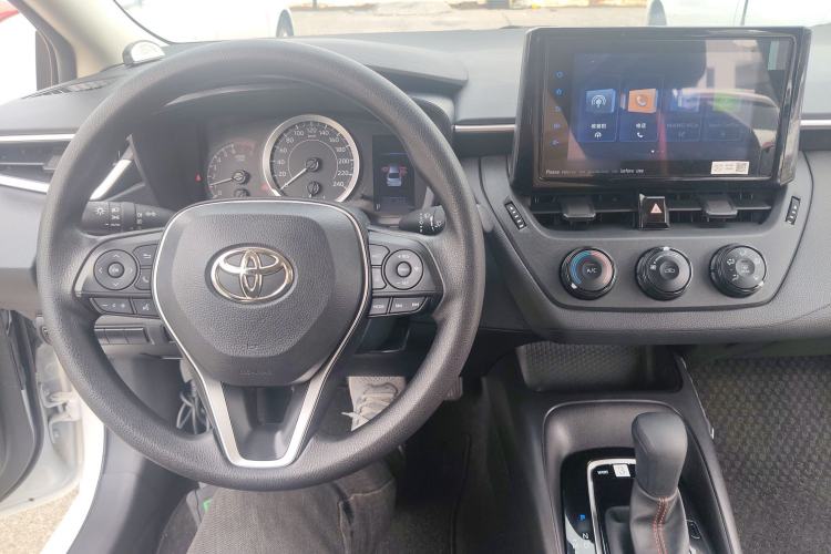 Used Toyota Corolla 2022 1.2T S-CVT Pioneer PLUS Edition Center Console