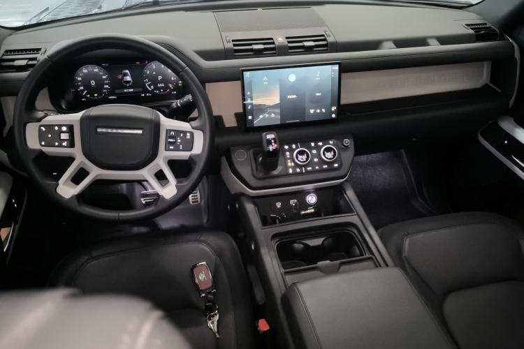 Used Land Rover Defender 2024 110 3.0T P400 X-DYNAMIC HSE
