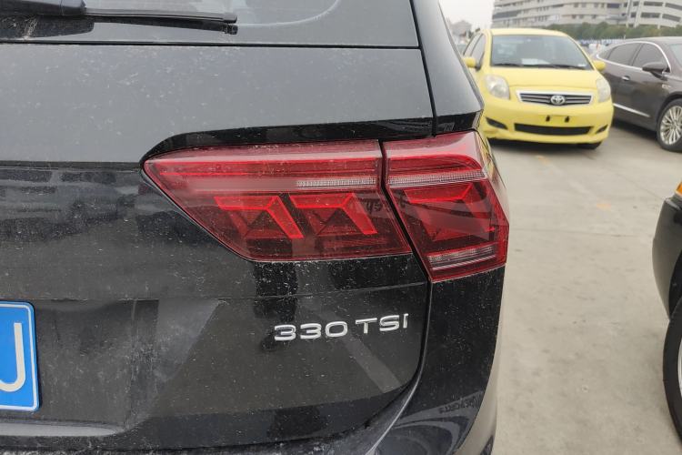 Used Volkswagen Tiguan L 2023 Restyled 330TSI Automatic Two-Wheel Drive R-Line Flagship Edition Right Rear Taillight