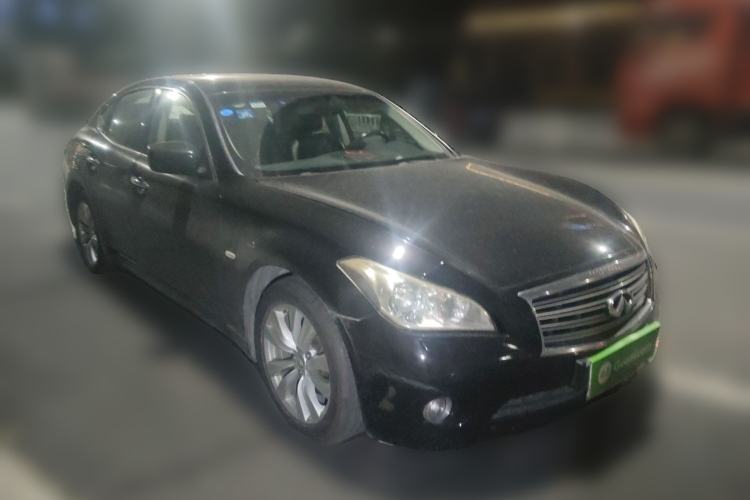 Used Infiniti M Series 2011 M25 Luxury Model Front Right 45 Deg
