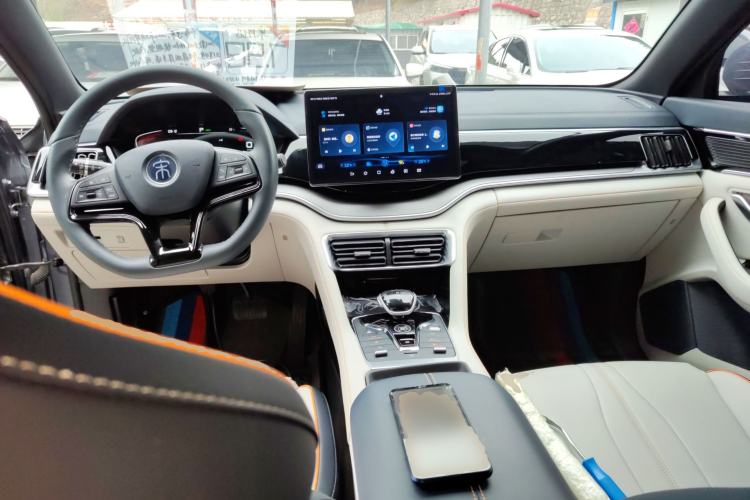 Used BYD Song Pro New Energy 2022 DM-i 110km Flagship Model Center Console