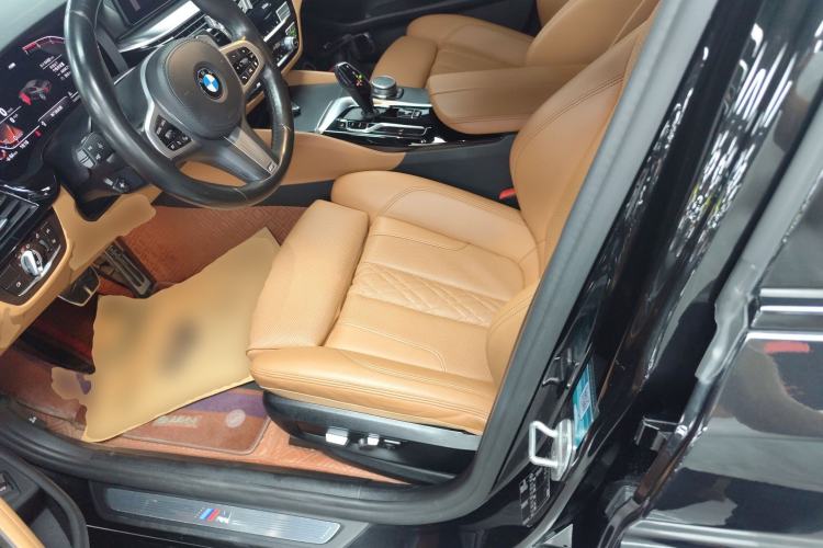 Used BMW 5 Series 2021 530i M Sport Package Left Front Seat