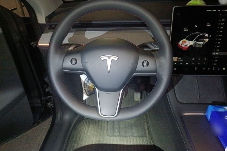 Used Tesla Model Y 2024 Rear-Wheel-Drive Version Steering Wheel