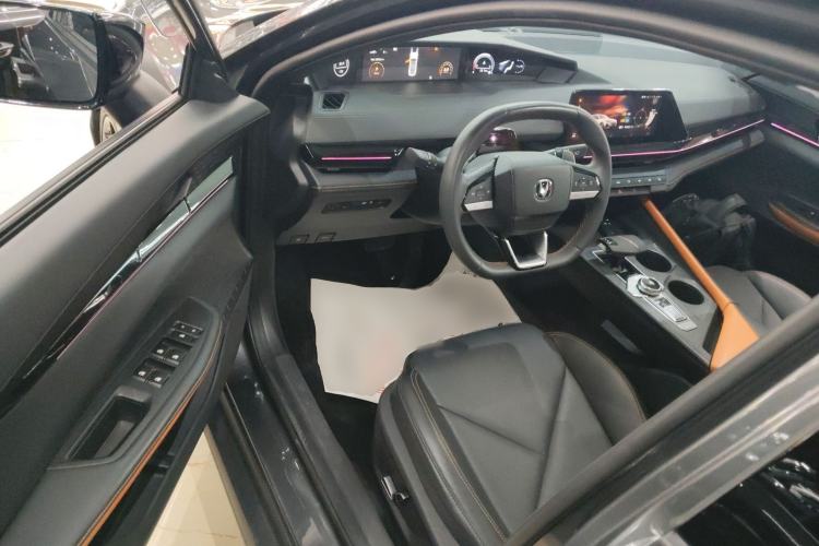 Used Changan UNI-V 2022 1.5T Prestige Version