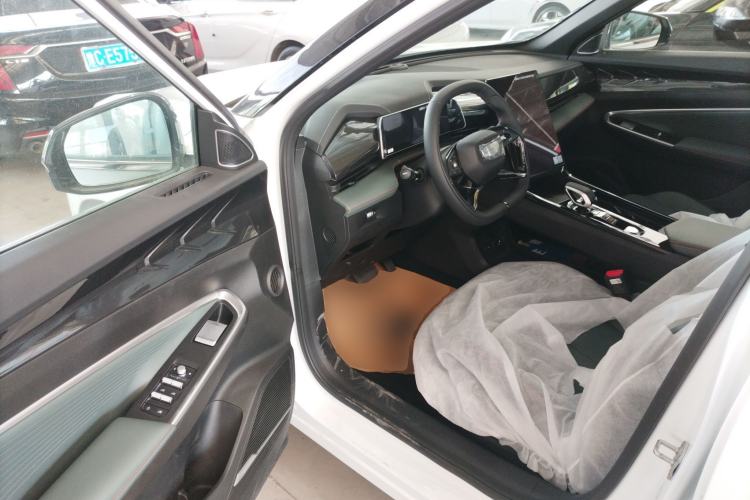 Used Geely Auto Emgrand X7 Sport 2024 1.5TD Smart Connect+