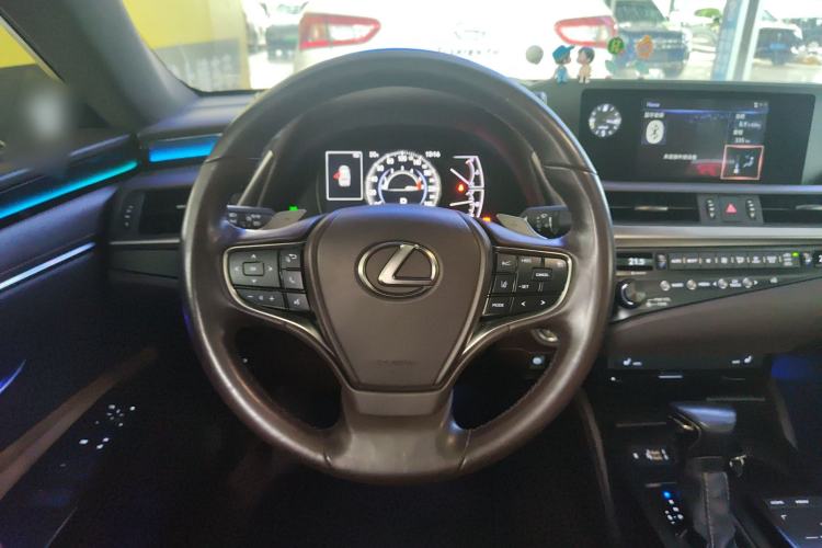Used Lexus ES 2018 200 Excellence Edition China V Standard
