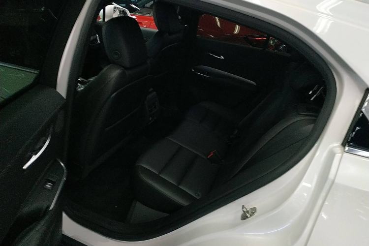 Used Cadillac XT4 2018 28T Two-Wheel Drive Leading Version