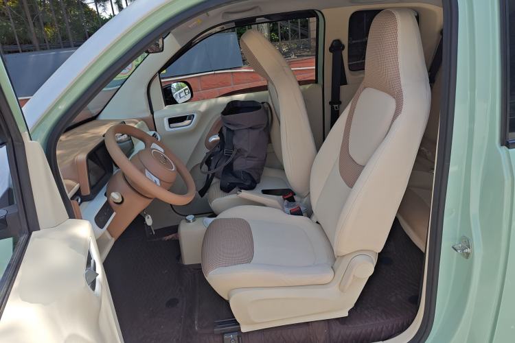 Used Wuling Hongguang MINIEV 2024 3rd Generation 215km Advanced Version
