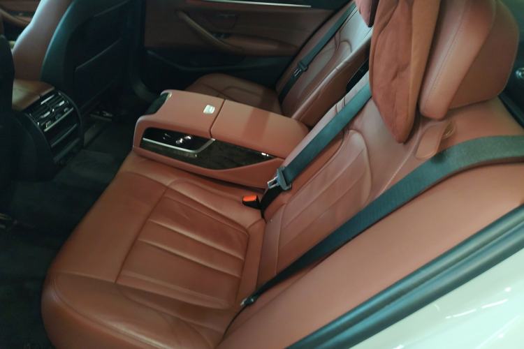 Used BMW 5 Series 2019 530Li Leading Model M Sport Package Left Rear Seat