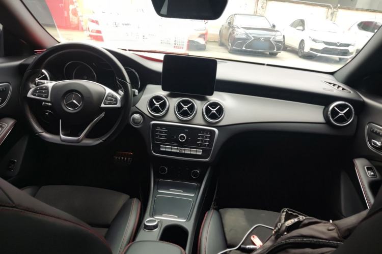 Used Mercedes-Benz CLA 2018 CLA 220 4MATIC
