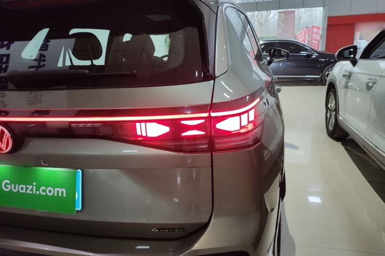 Used Volkswagen Tayron 2025 Tiguan L 380TSI 4Motion Luxury
