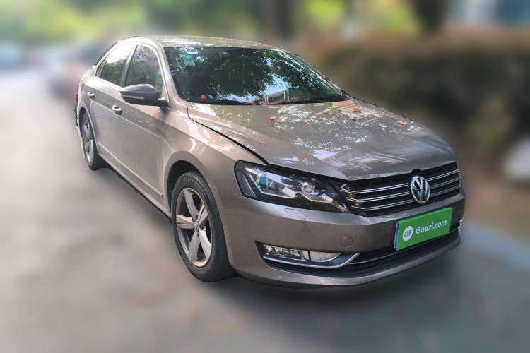 Used Volkswagen Passat 2015 1.8TSI DSG Prestige Edition Front Right 45 Deg