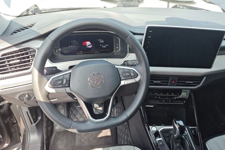 Used Volkswagen Tayron 2023 330TSI Two-Wheel-Drive Luxury Plus Advanced Version